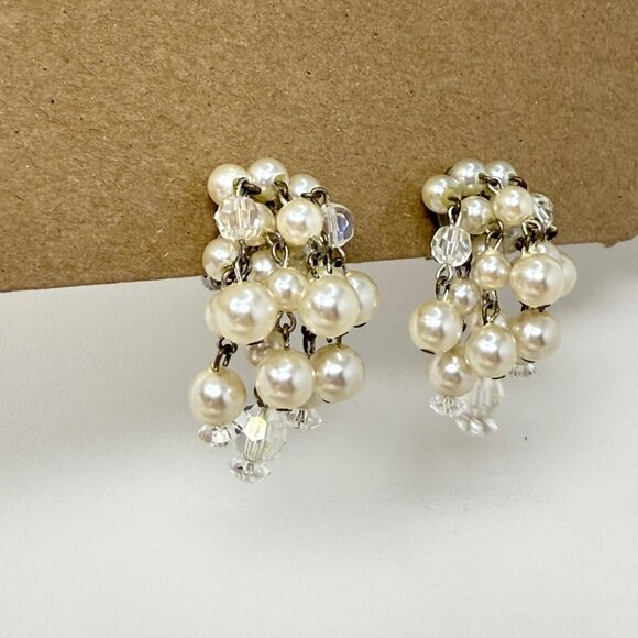 Vintage Imitation Pearl Dangle Drop Earrings Silver-Tone Mid Century Clip-on - Picture 2 of 7